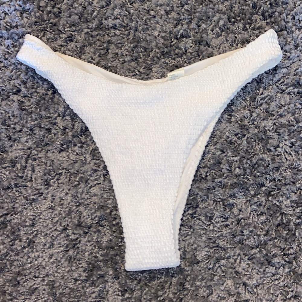 Bikini bottoms